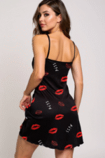 Dudak Desenli Siyah Askılı Gecelik - Görsel 4